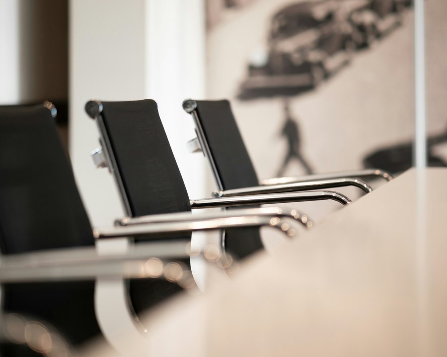 michael-fousert-RNsKphkdBTk-unsplash